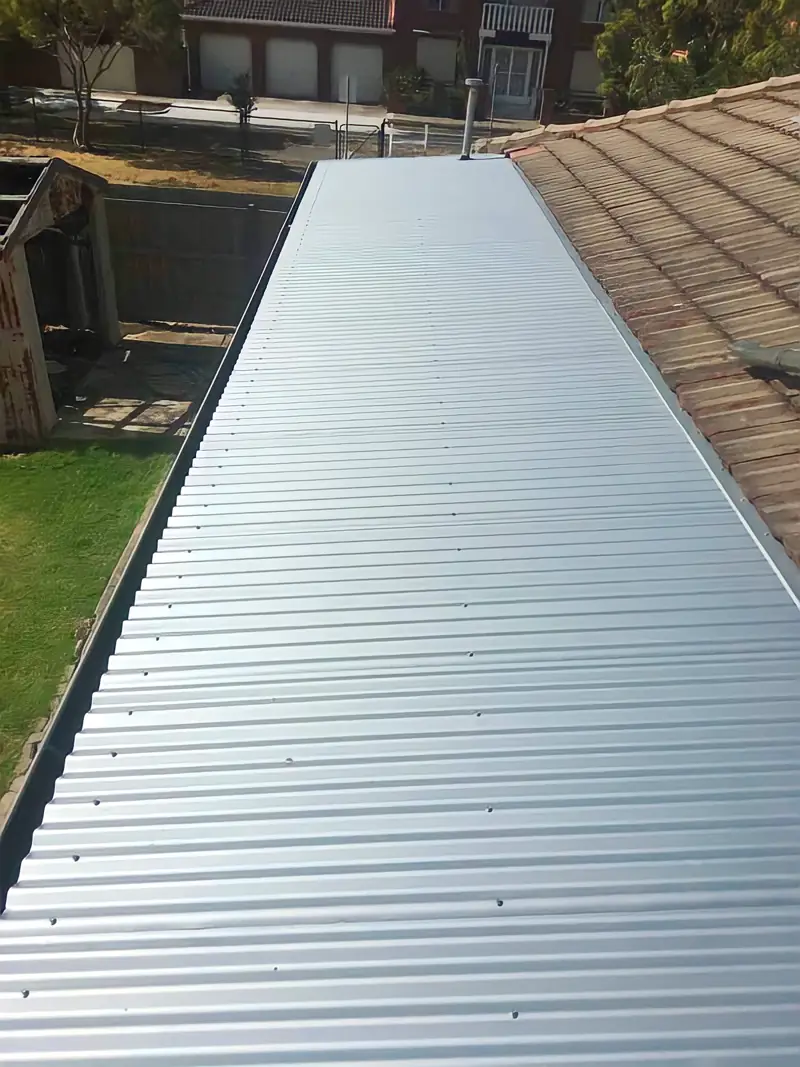 Patio and pergola roof leaks: gutters, flashing and Laserlite